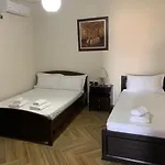 Davi Apartments